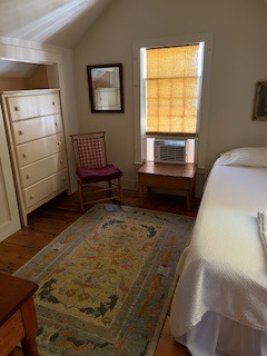 Room for rent in Country Cottage Home - Photo 4