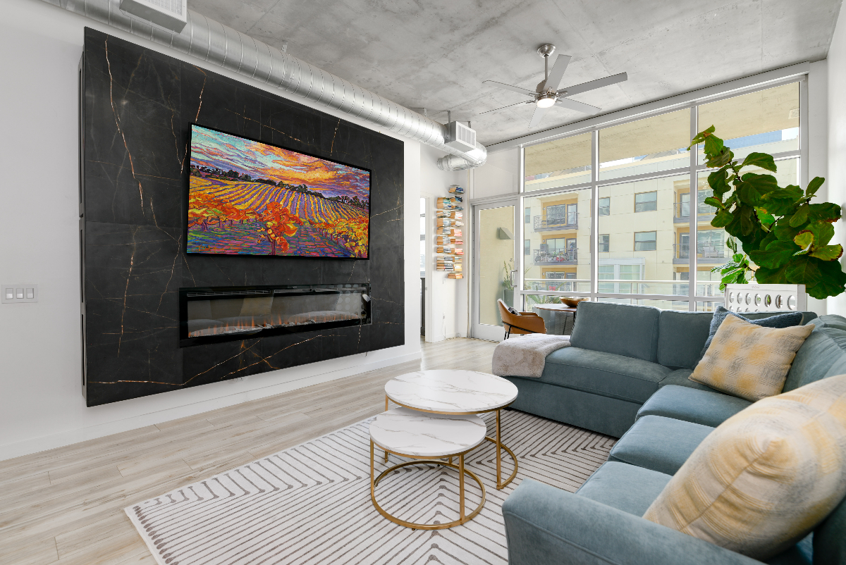 Modern, newly remodeled 2/2 Condo with City Views & Private Balcony - Photo 3