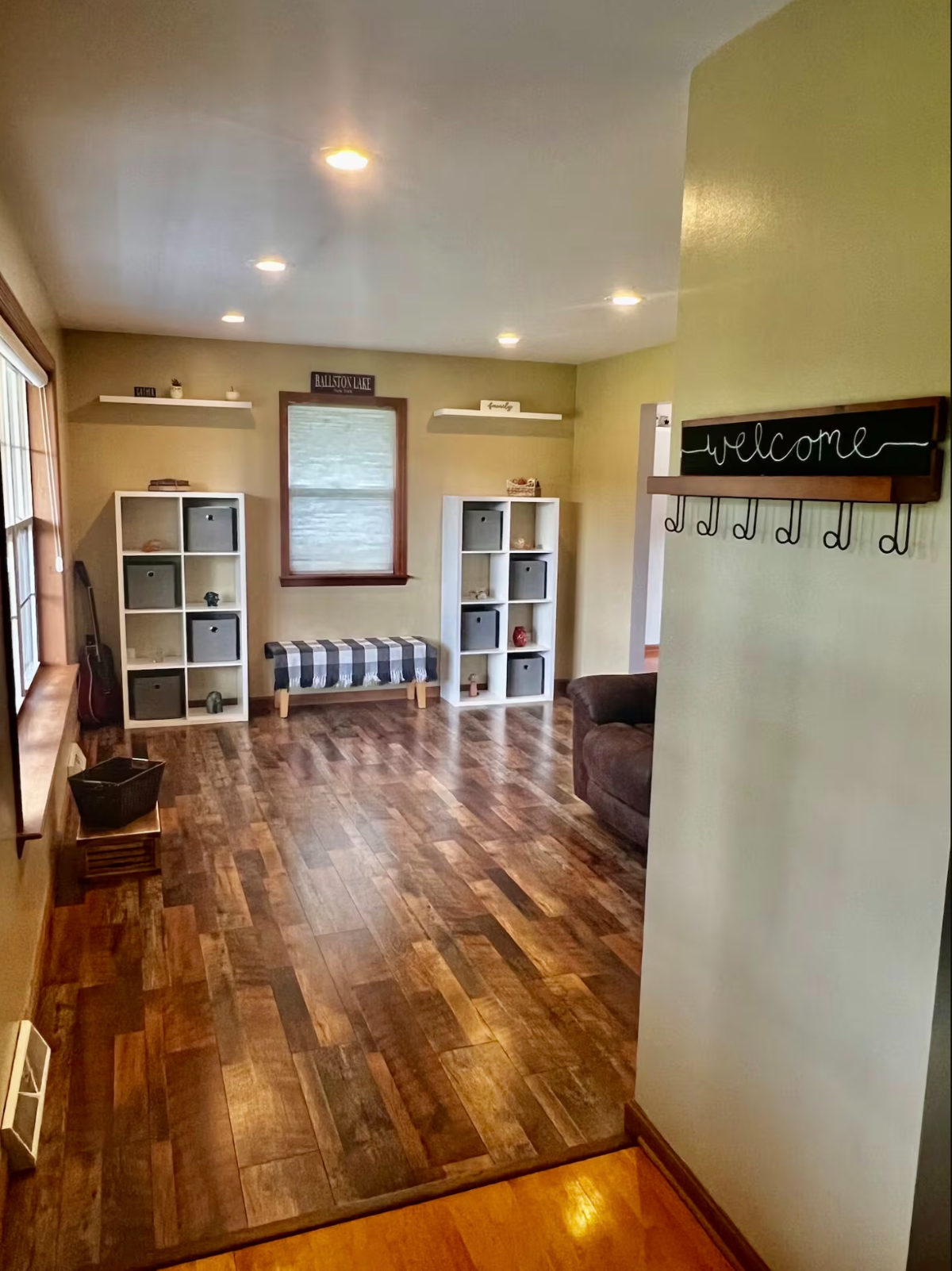 Fully Furnished NY Home Ideal for Traveling Professionals - Photo 11