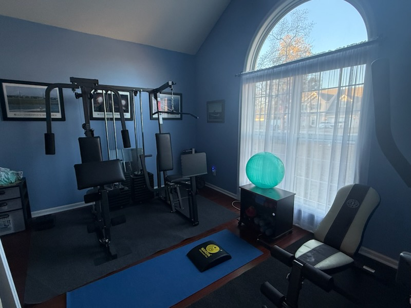 Comfortable Room with Gym, Sunroom, and All Utilities Included - Photo 6