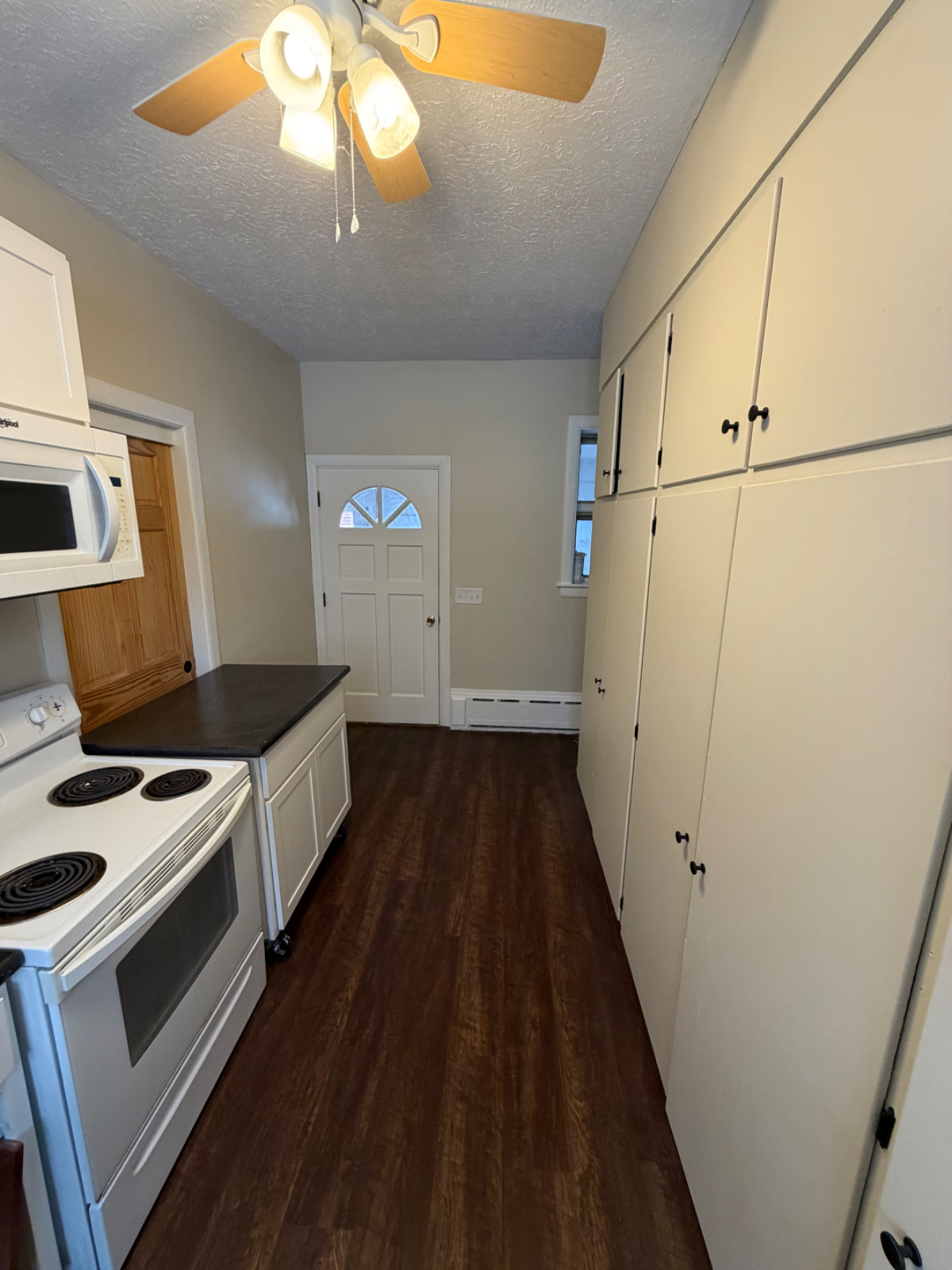 1 Bed/1Bath - Perfect for Nurses - Photo 6