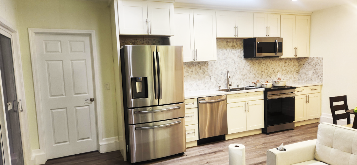 600sft Private ADU, Beautiful Residence, Walking distance to Good Samaritan Hospital - Photo 3