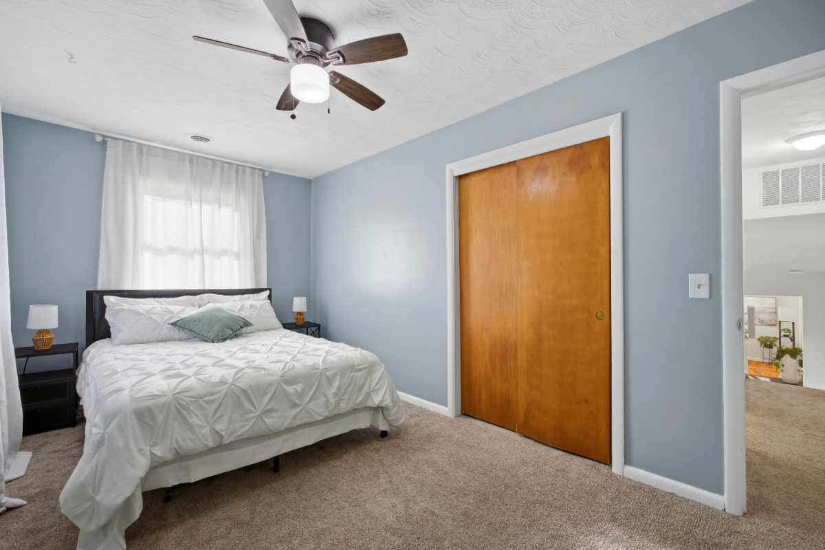 Quiet, Well-Kept Rooms for Rent in Irondequoit - Ideal for Professionals & Students - Photo 9