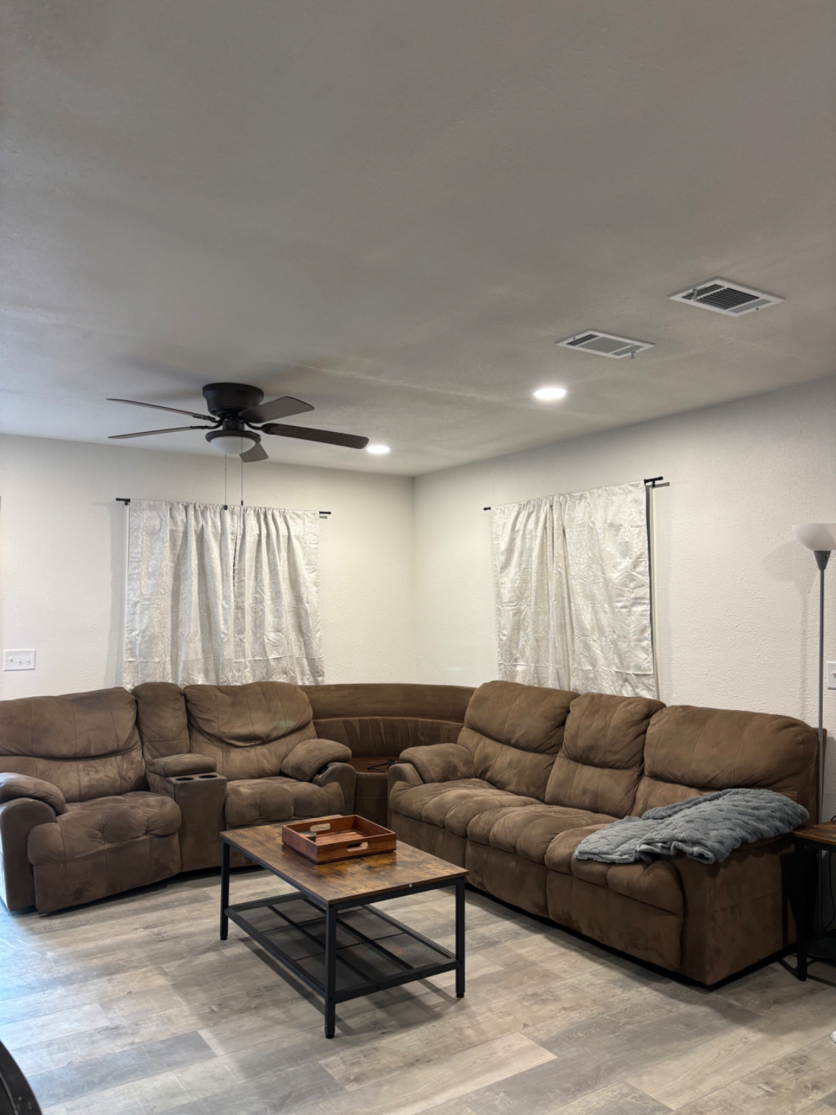 ALL BILLS PAID-PET FRIENDLY-FULLY FURNISHED 3/2 - Photo 6