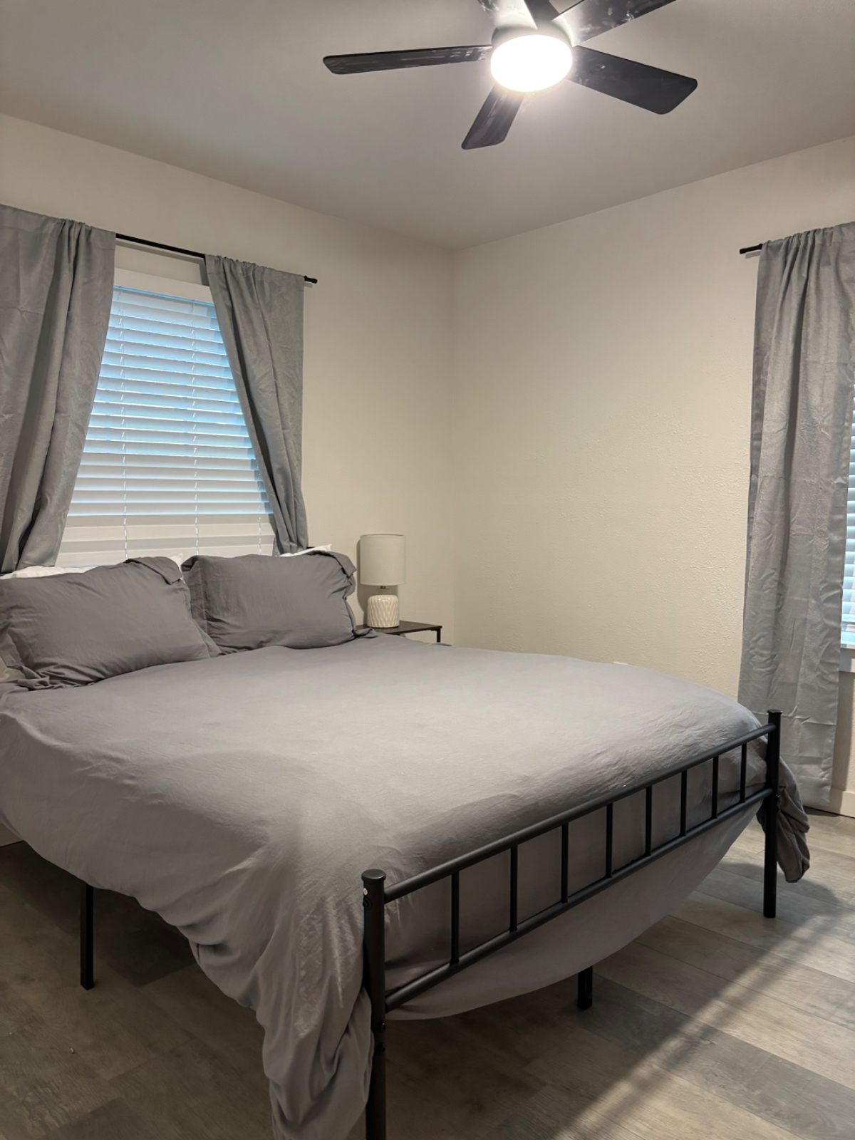 ALL BILLS PAID-PET FRIENDLY-FULLY FURNISHED 3/2 - Photo 7