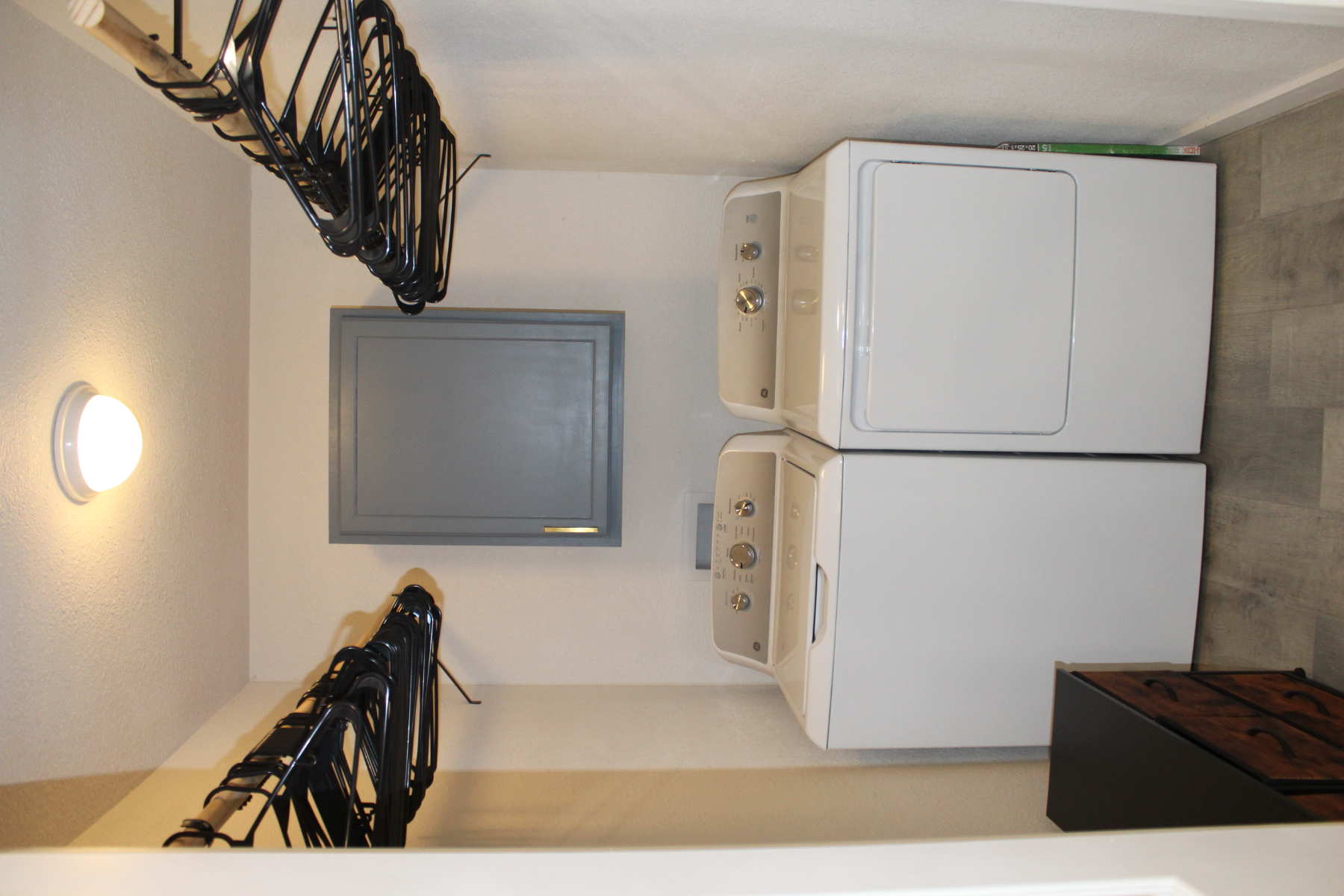 ALL BILLS PAID-PET FRIENDLY-FULLY FURNISHED 3/2 - Photo 10