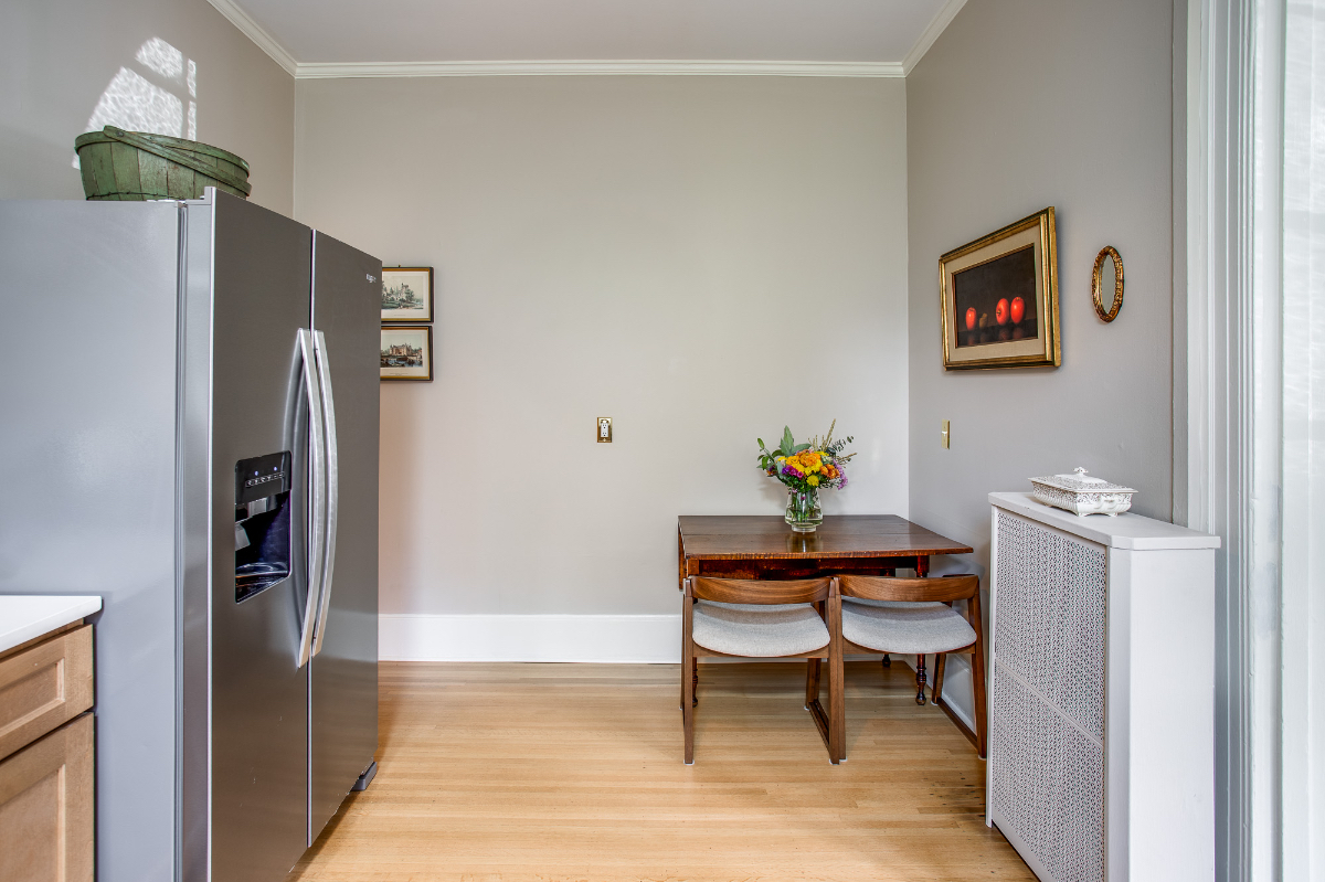 Private Suite Steps from Park and East Ave - Photo 7
