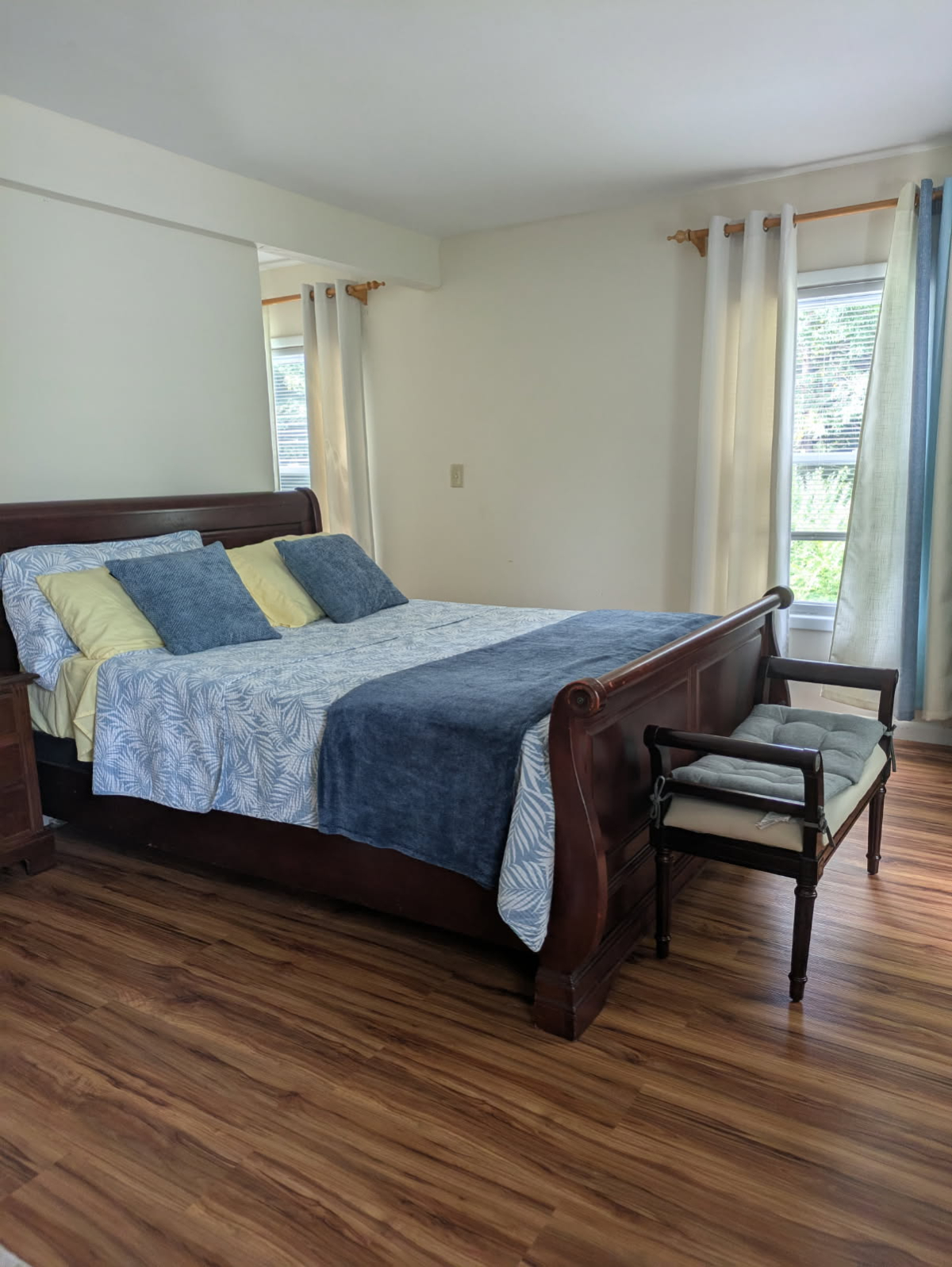 Discover the beauty of lakefront living - Photo 4