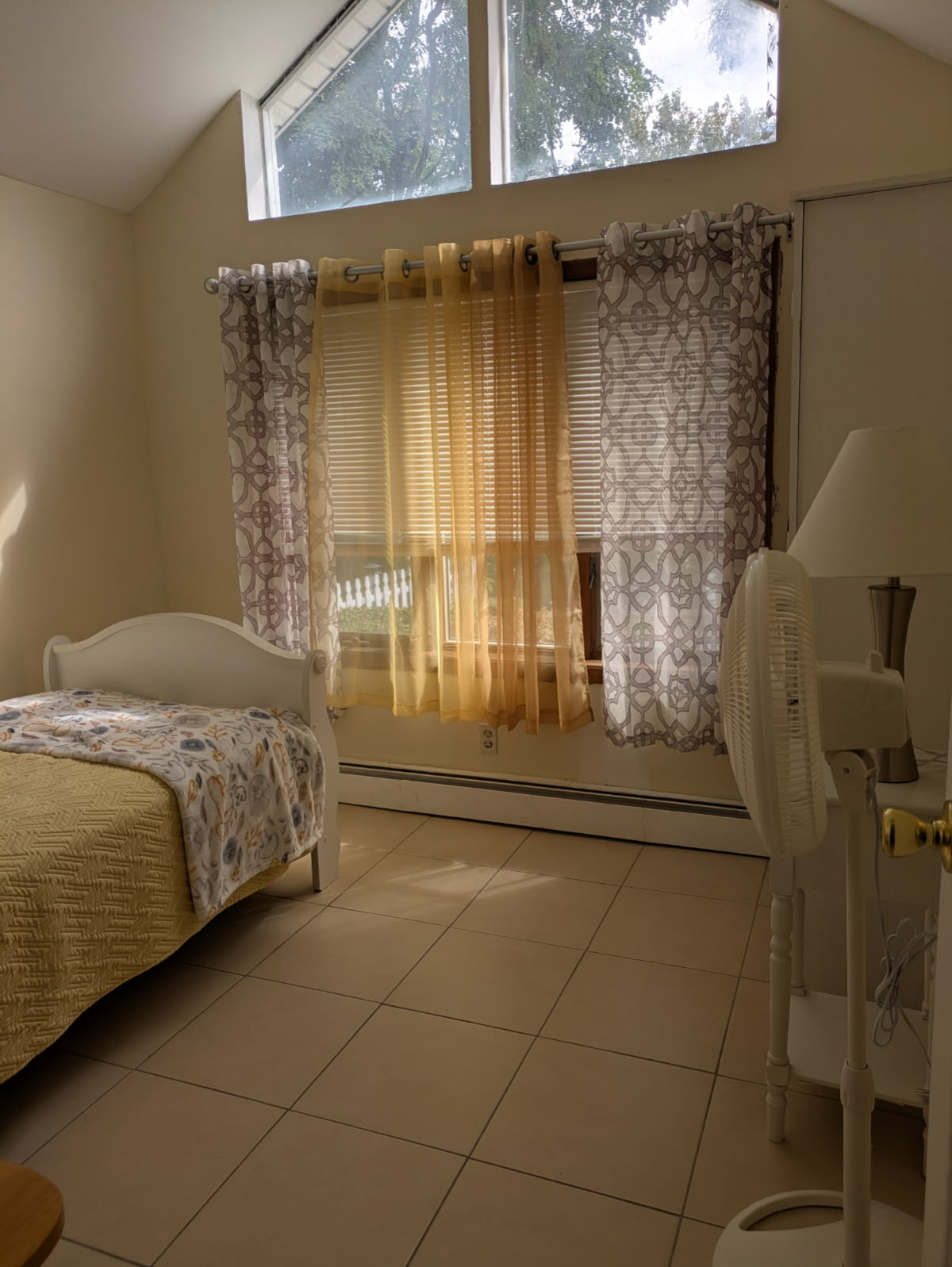 Discover the beauty of lakefront living - Photo 7