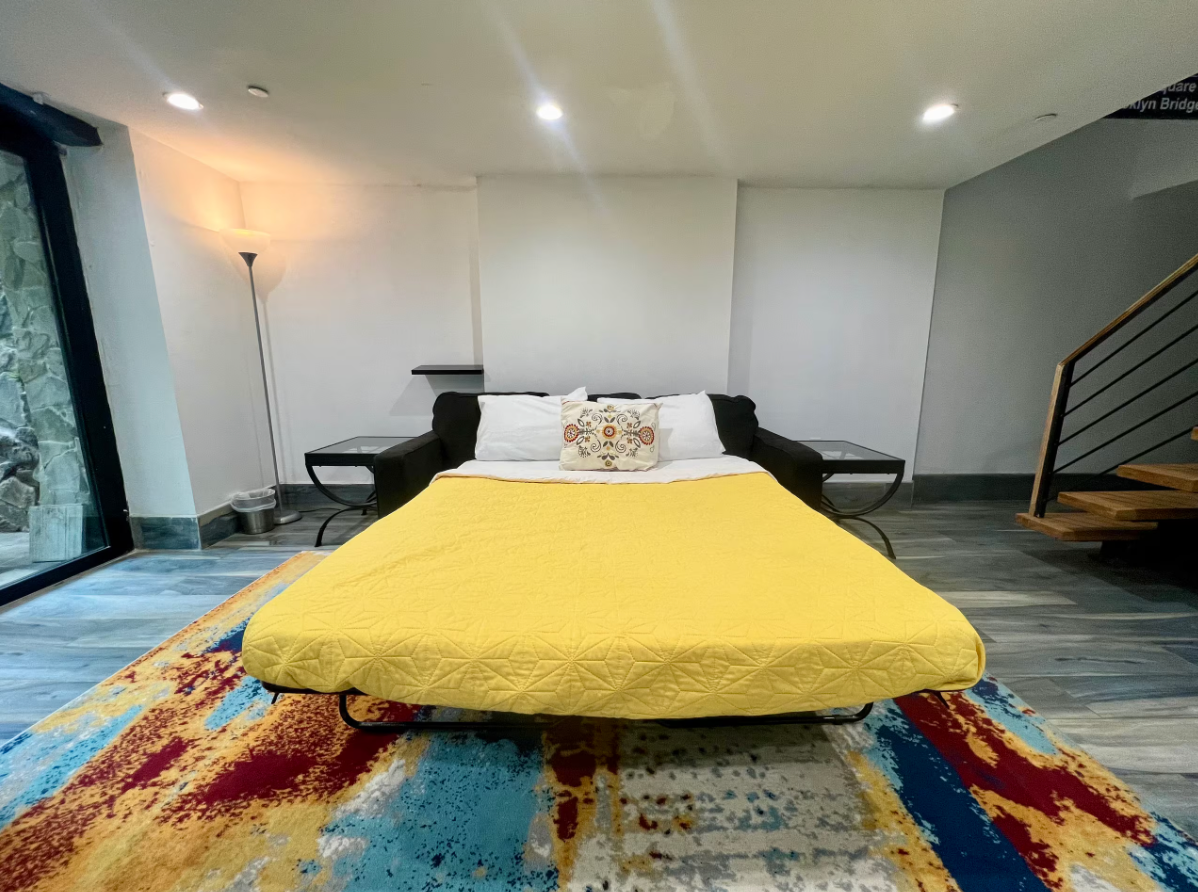 The Cäz - 1BD/2BTH Brooklyn Townhome with Waterfall + Backyard - Photo 9