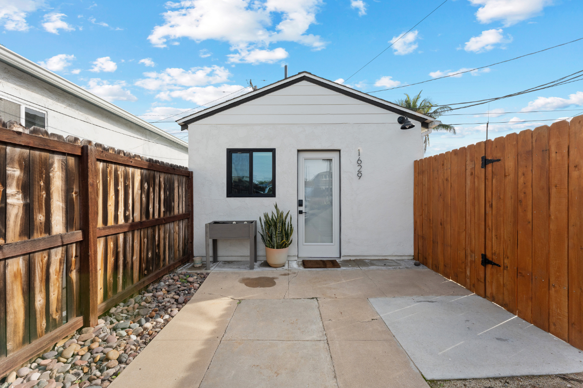Detached ADU in the heart of South Park - Photo 1