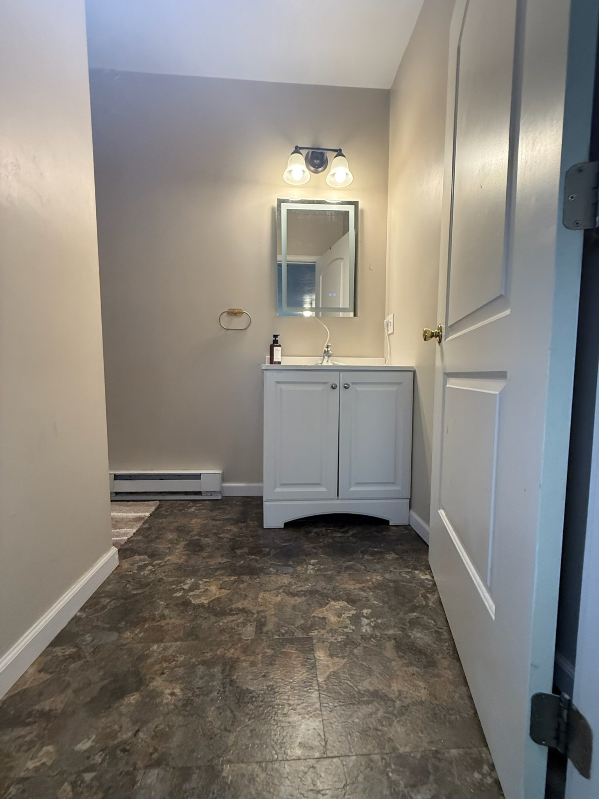 Steps from Samaritan Hospital - Furnished 1BR in Downtown Watertown - Photo 7