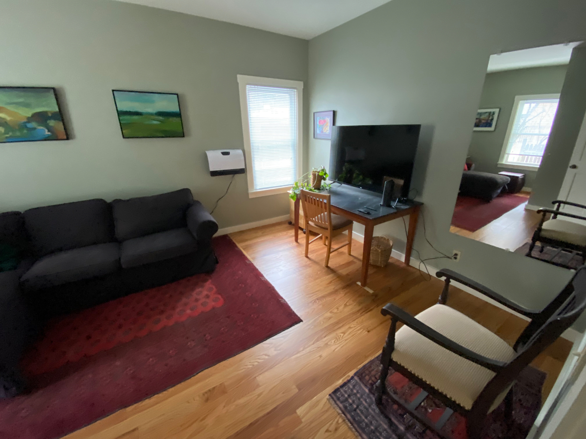 Beautiful light filled apartment - Photo 7