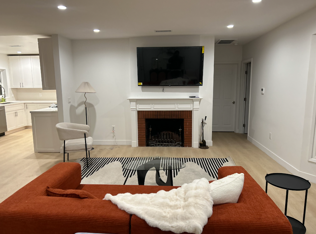 Stylish Newly Renovated 2BD/2BA - Photo 1