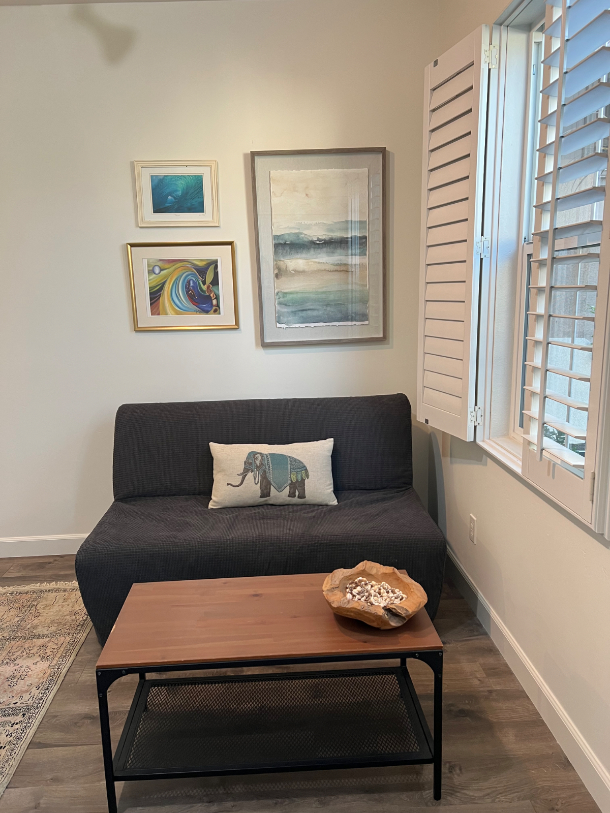 1 Bedroom/1 Bathroom Apartment 3 miles from beach in quiet safe neighborhood - Photo 2