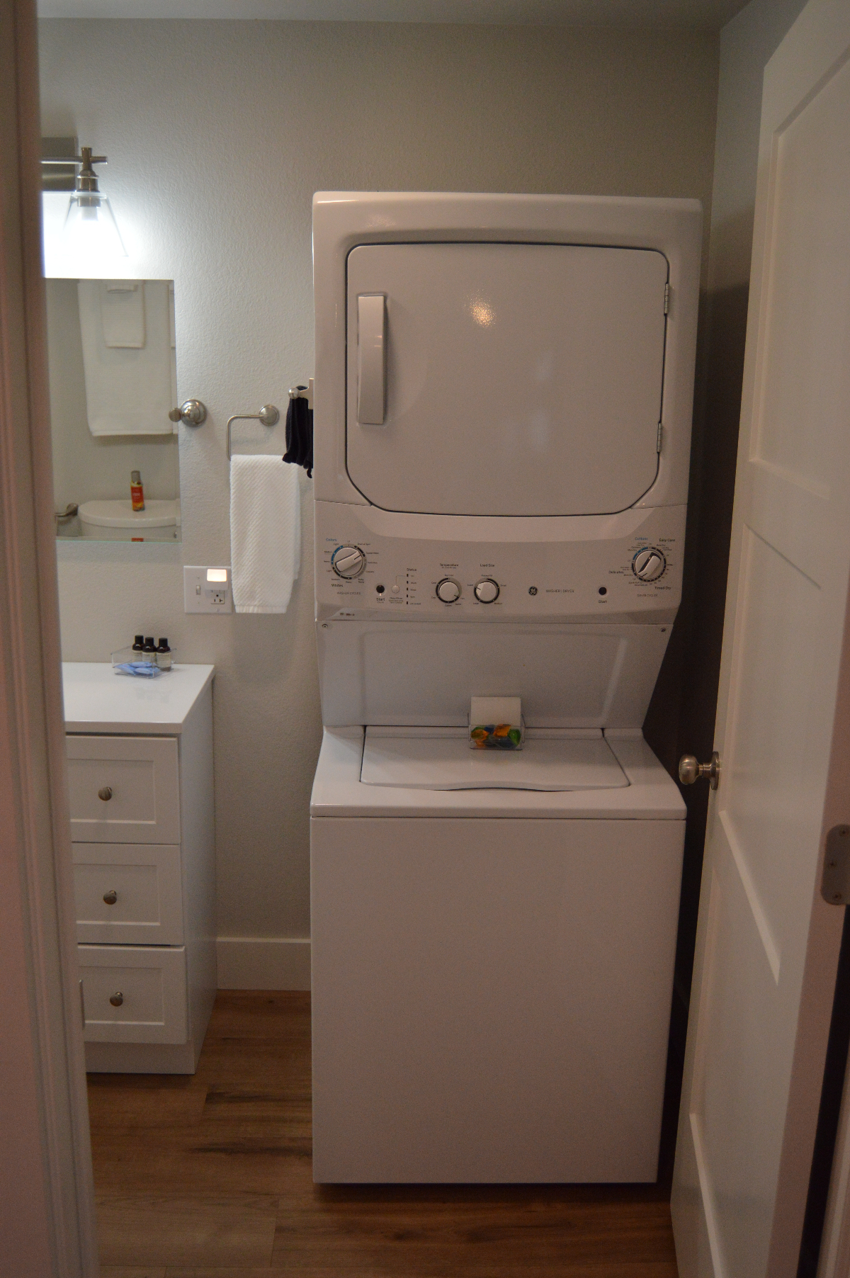 2 Bed, 1 Bath 1st Floor Apartment - Photo 6