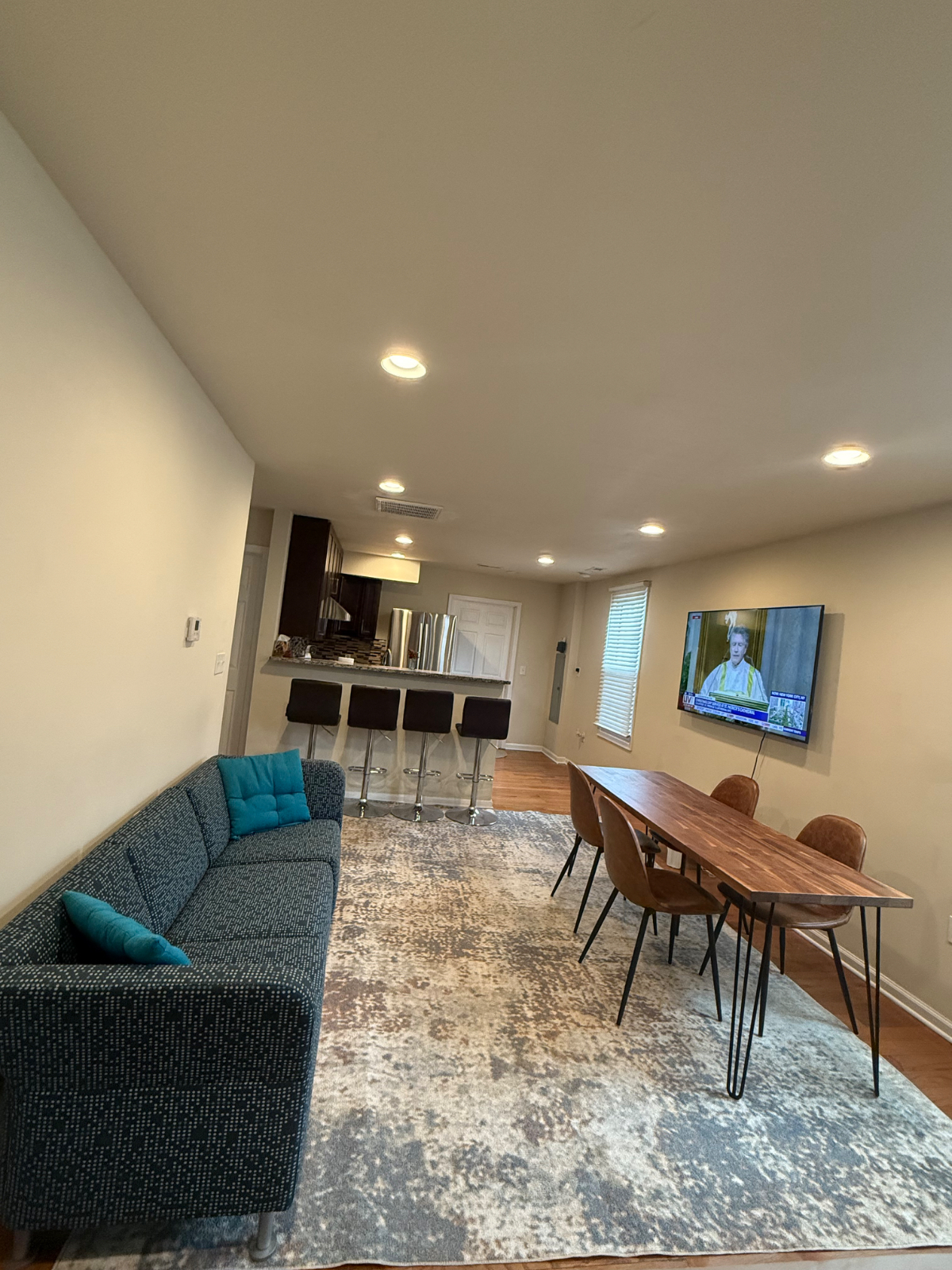 Serene Home in DC - Photo 7