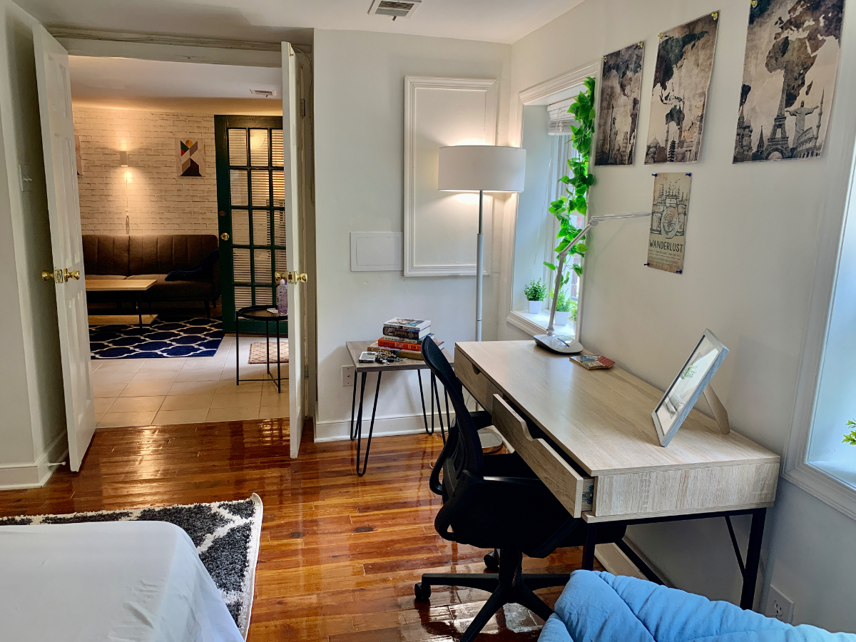 1BR English Basement Apt in the heart of Adams Morgan Meridian Hill.. Walk everywhere - Photo 4