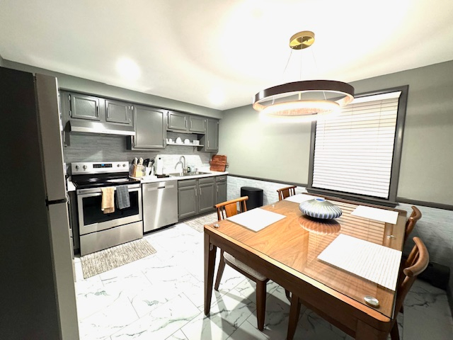 2-BR Stunner Steps to Hospital - Photo 7