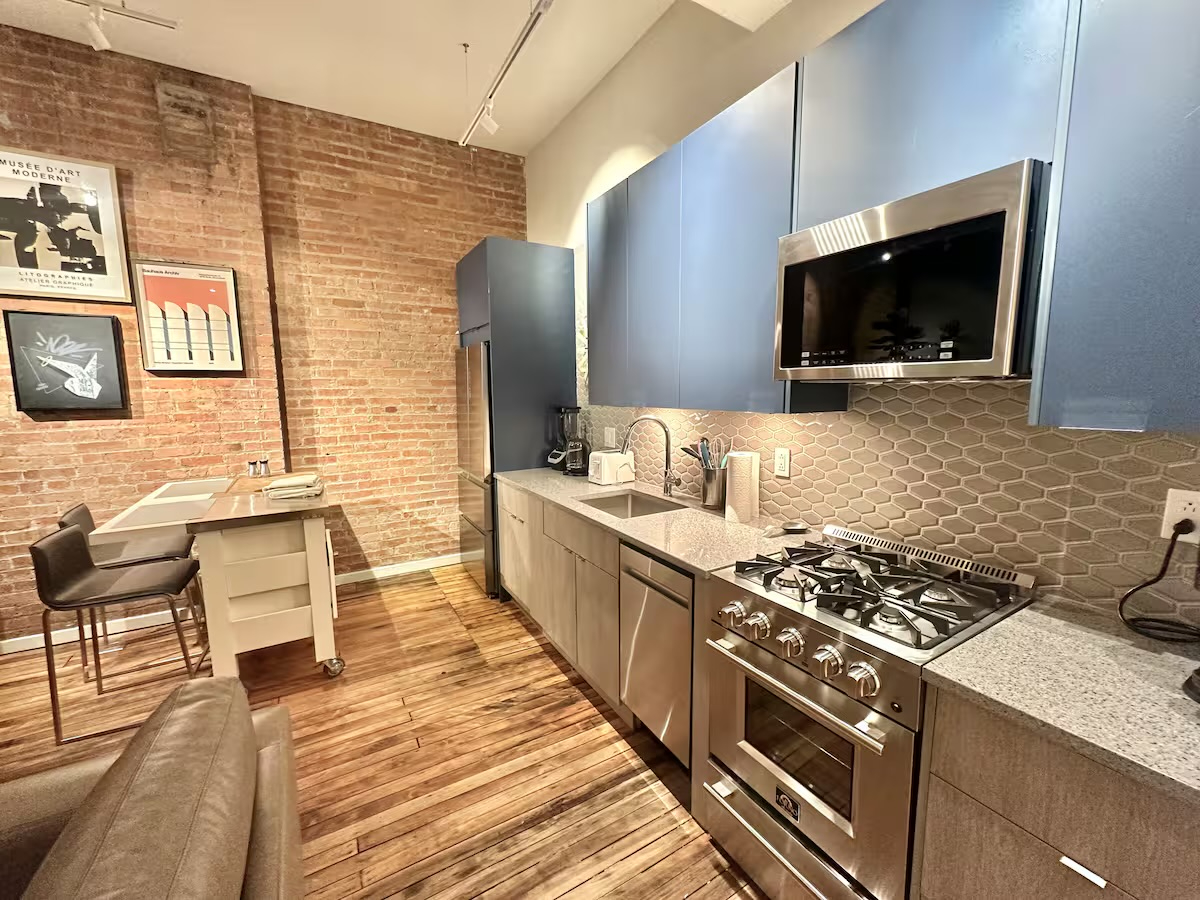 1BR Loft Armory Sq Near Upstate - Photo 8