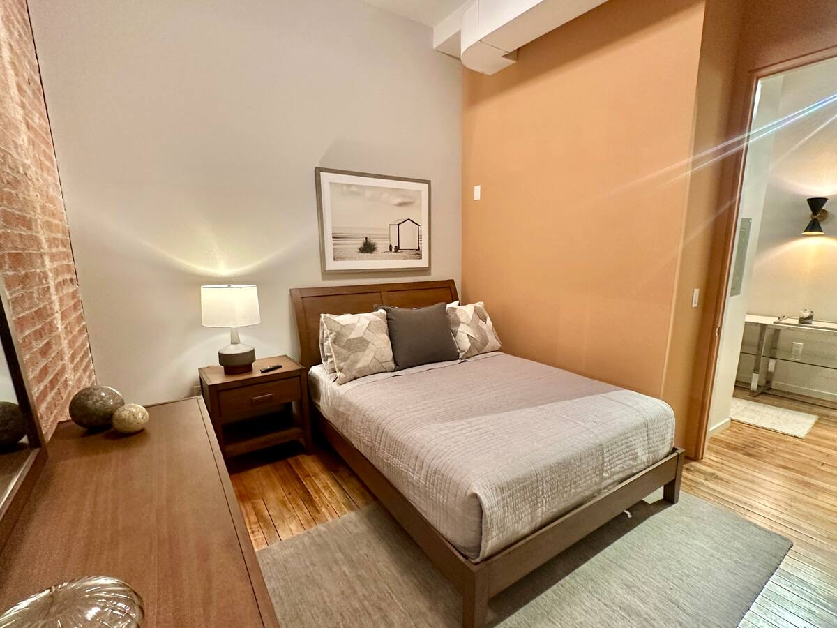 1BR Loft Armory Sq Near Upstate - Photo 6