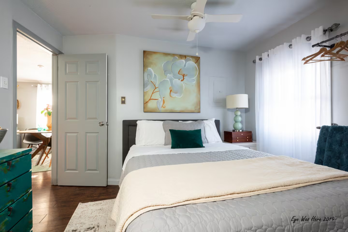 Chic one bedroom in the heart of Upper Union St - Photo 8