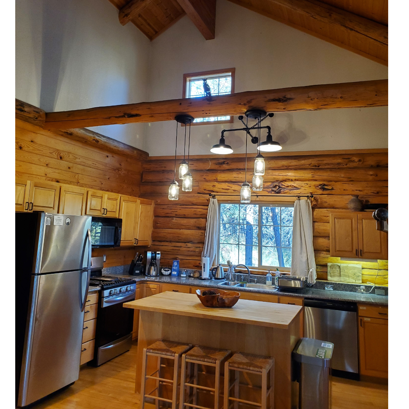 Little Deschutes River Cabin - Photo 2