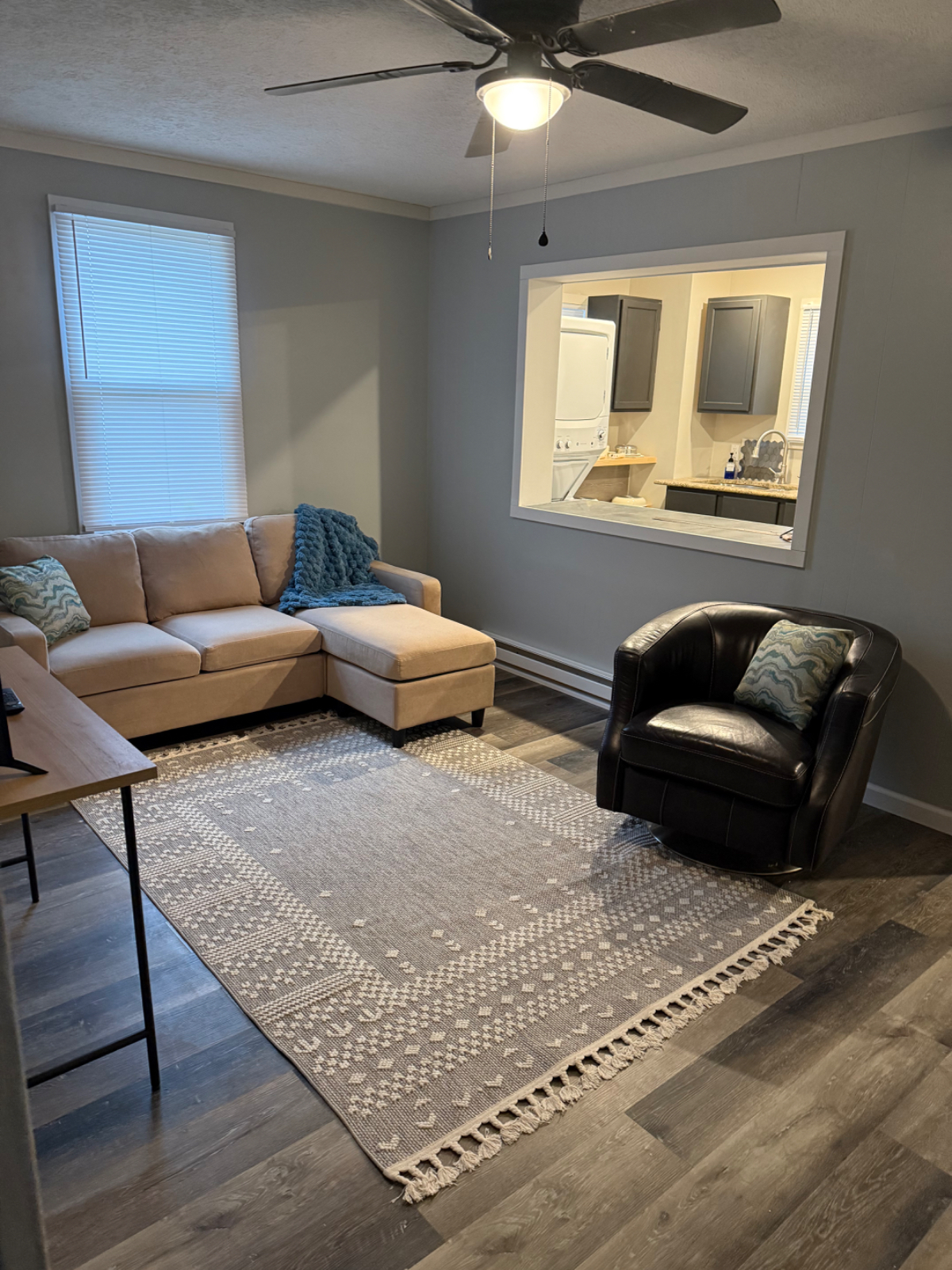Westover - Furnished 1st Floor Duplex - Photo 1