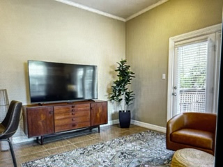 Spacious South Austin Duplex with Private Yard and Modern Comforts Unit A - Photo 2