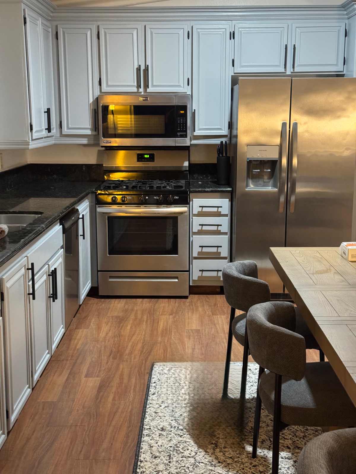 Quiet & Spacious Executive Stay Minutes to UCSD, Scripps & Qualcomm - Photo 3