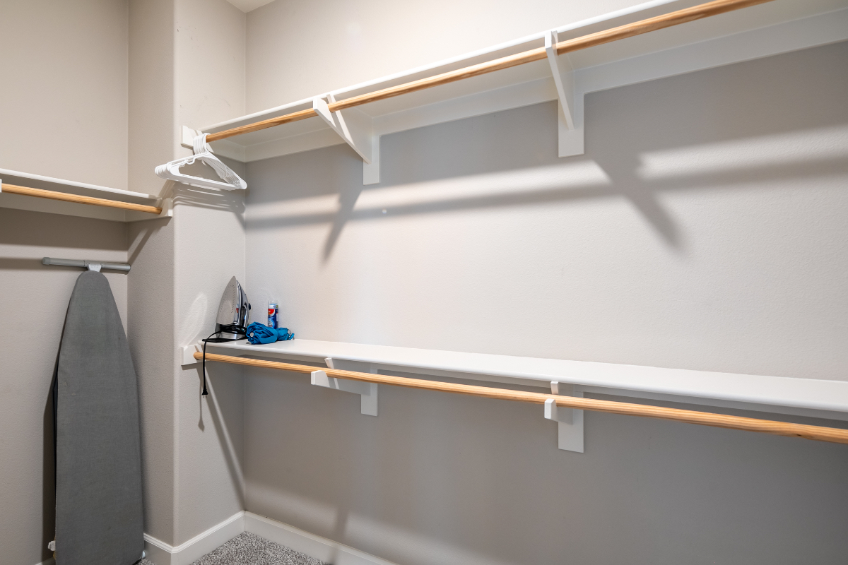Modern Furnished 3BR Townhome - Ideal for Mid-Term Stays - Photo 6