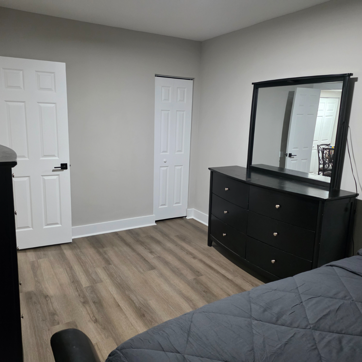 2 Bedroom 1 Bath Furnished Apartment MidCity Walk to Metro/Grocery/Entertainment - Photo 2