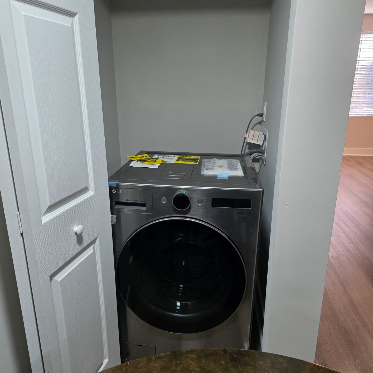 2 Bedroom 1 Bath Furnished Apartment MidCity Walk to Metro/Grocery/Entertainment - Photo 6