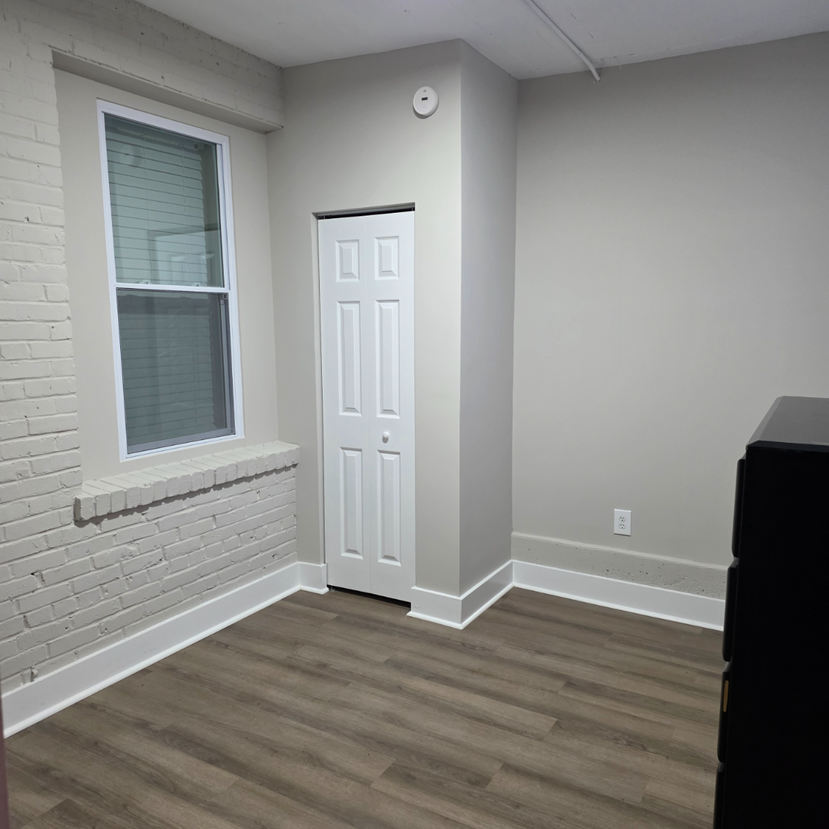 2 Bedroom 1 Bath Furnished Apartment MidCity Walk to Metro/Grocery/Entertainment - Photo 7