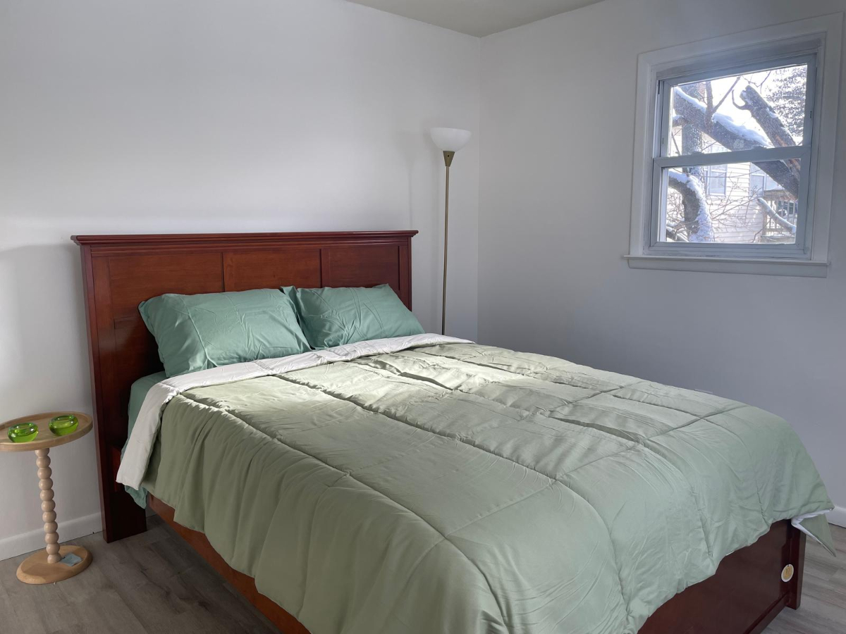 2 Bedroom Fully Furnished, Newly Renovated Apartment Ideal for Travel Nurses & Professionals - Photo 8