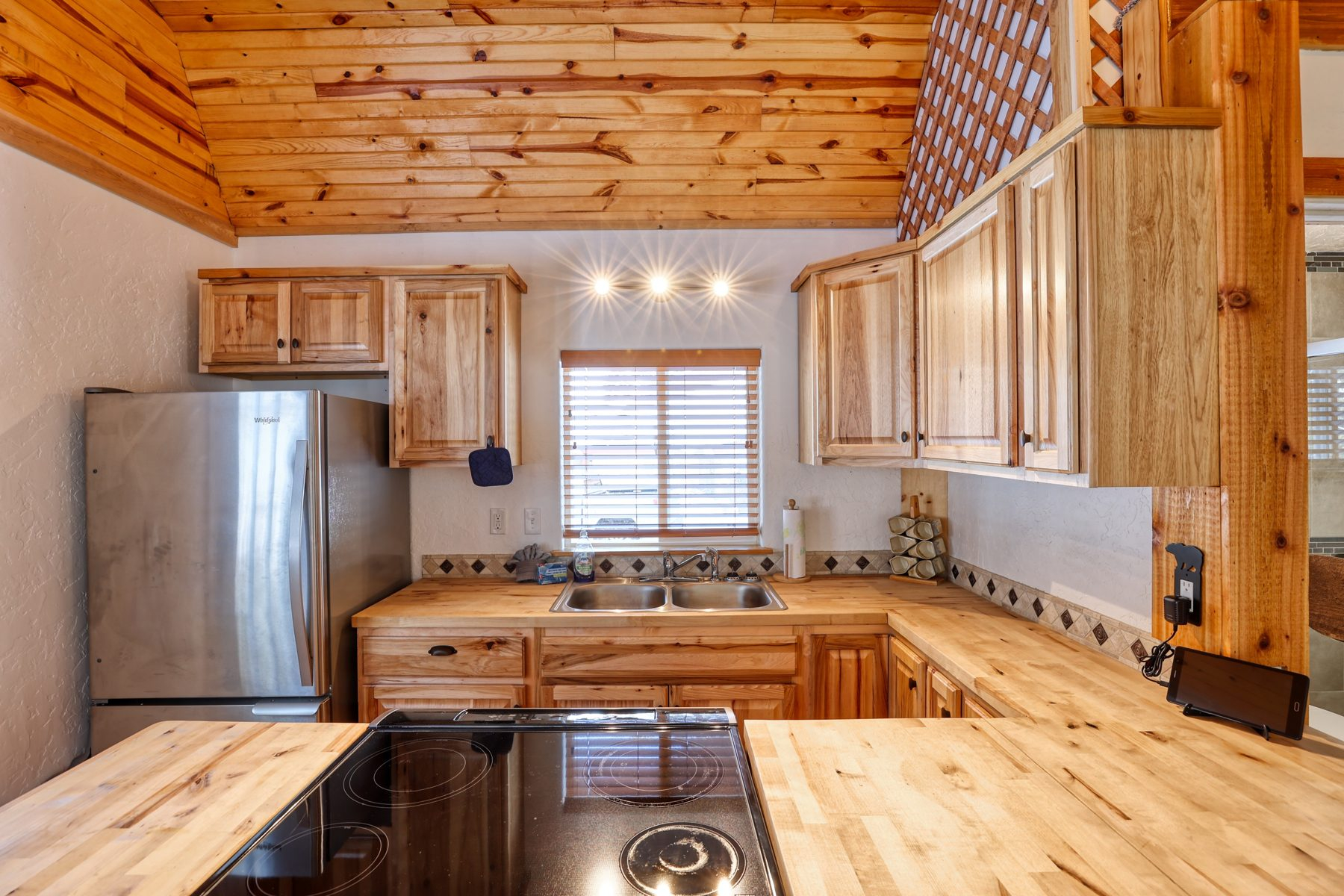 Piney Ridge Cabin - Cozy Tiny House Loft, Wildlife Views, Story WY - Photo 2