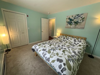 Quiet Furnished Room in Shared Home/ Ideal for Healthcare Professionals - Photo 4