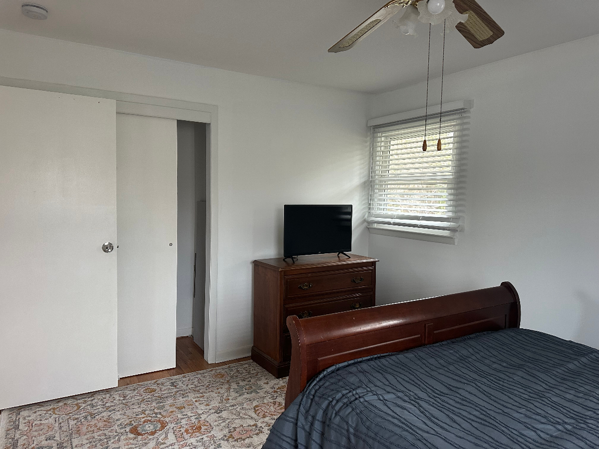 Newly remodeled home , close to Village and highway - Photo 11