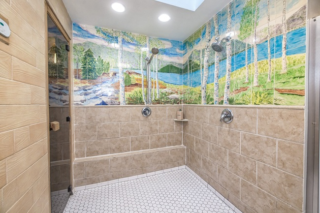 Luxury Cabin w/ Private Sauna, Deck, Fenced Backyard in Quiet & Safe Neighborhood - Photo 6