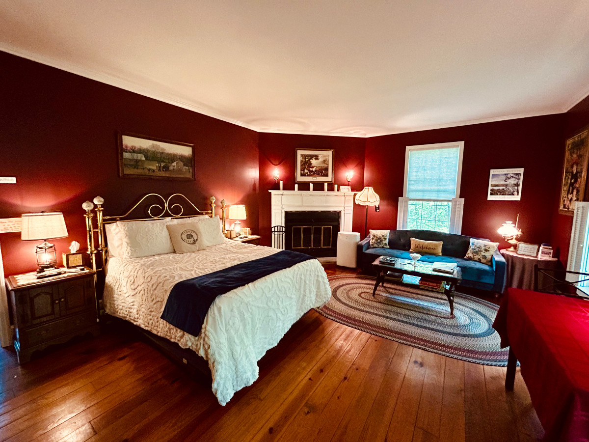 Peaceful 2-Bedroom Guest Suite Near Vassar & Mid-Hudson Hospitals & Colleges - Photo 1