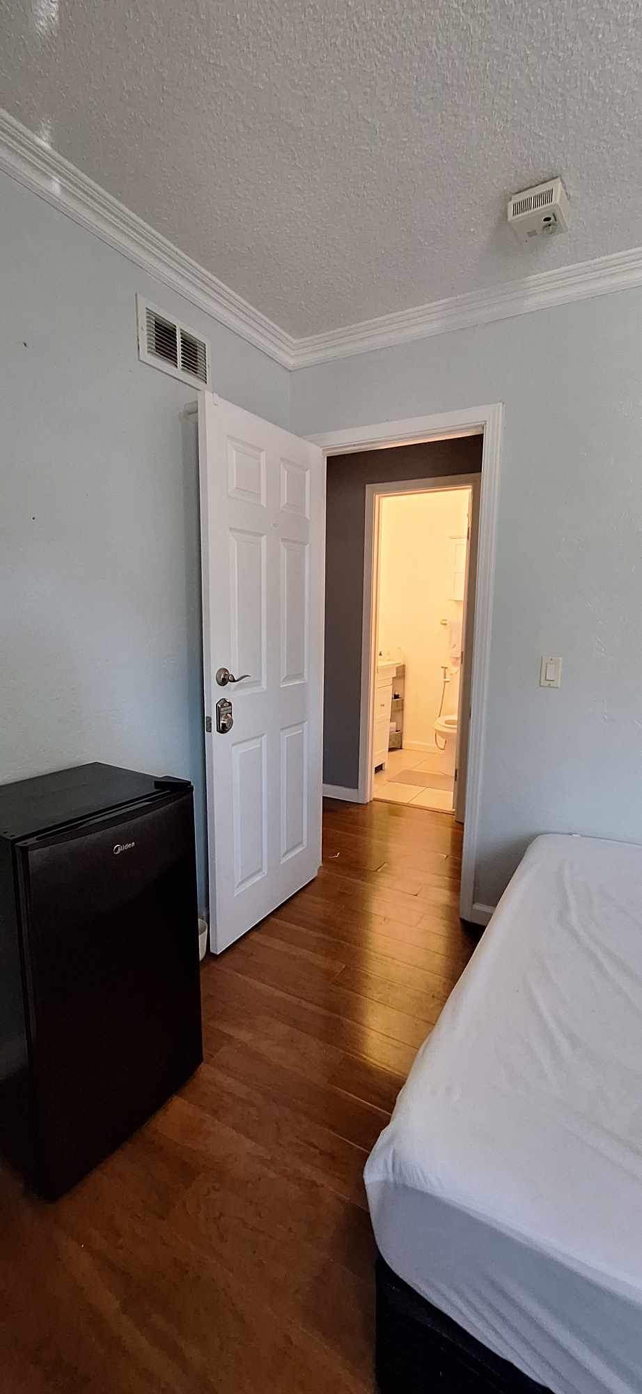 New Unit - Photo 3