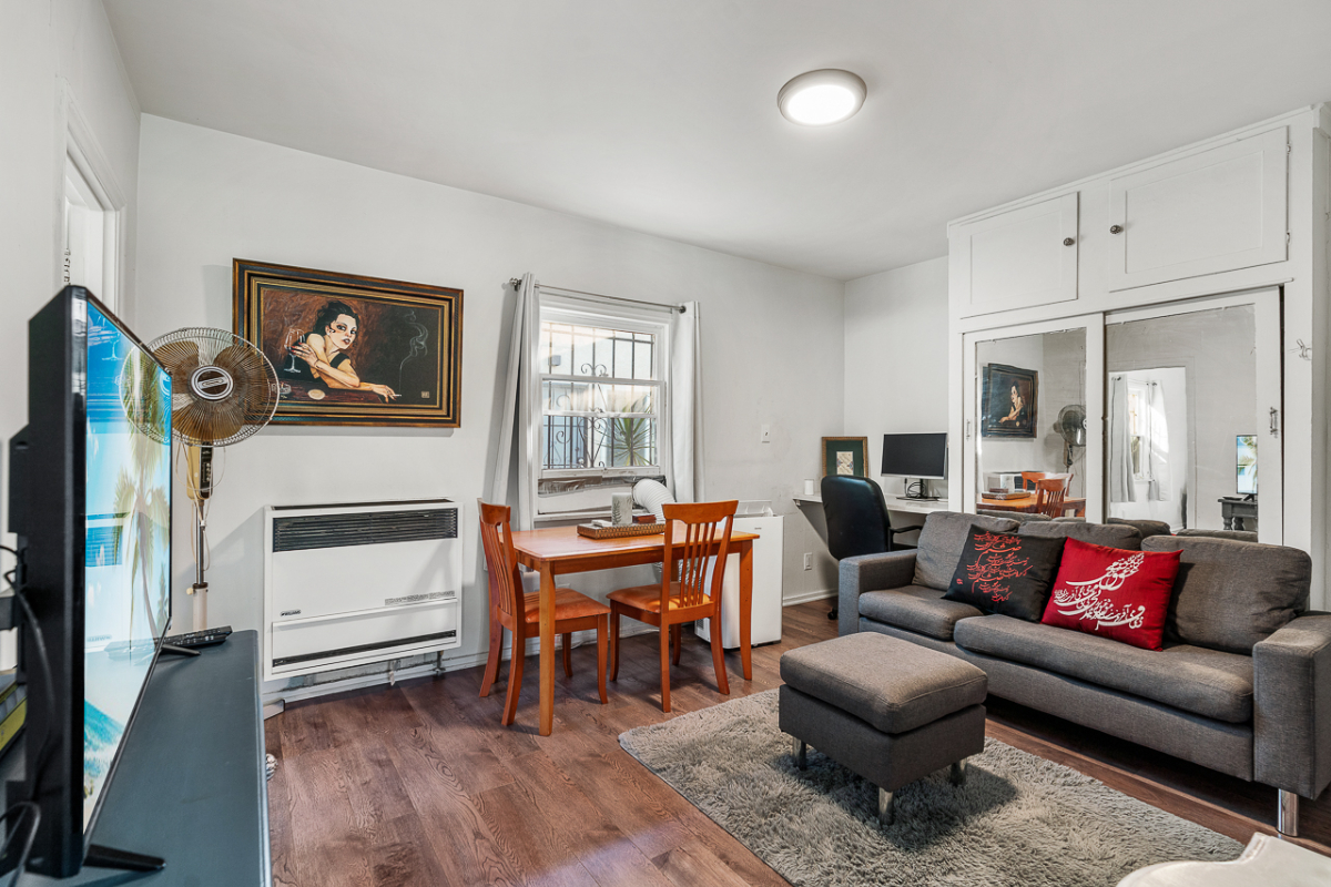 1 bedroom - Photo 2