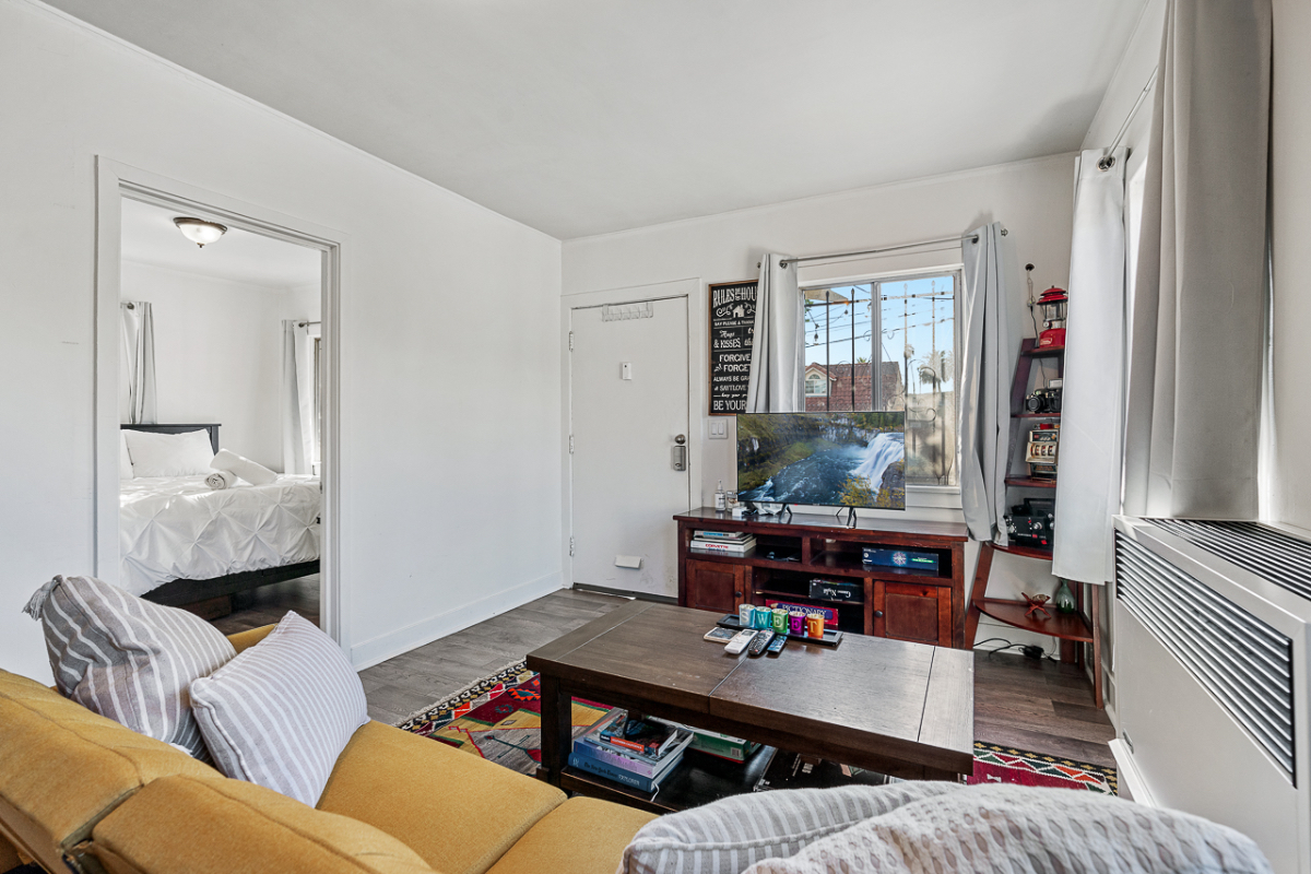 1 bedroom - Photo 6