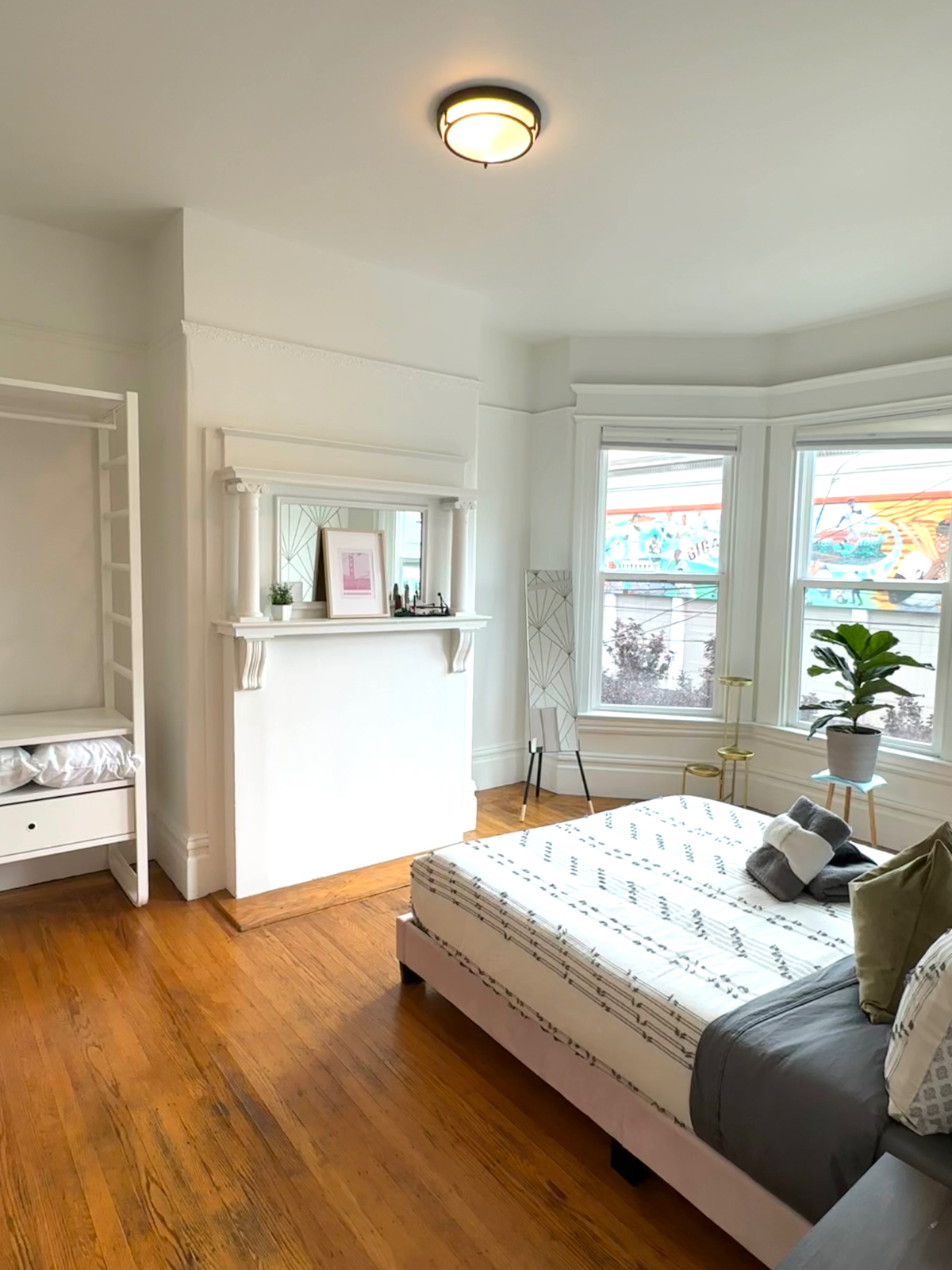 Sunny stylish Dolores Park full floor flat - Photo 1