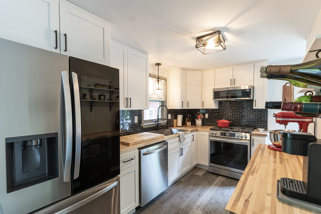 Pine & Paw - Dog-Friendly Home for Work, Rest, and Adirondack Living - Photo 2