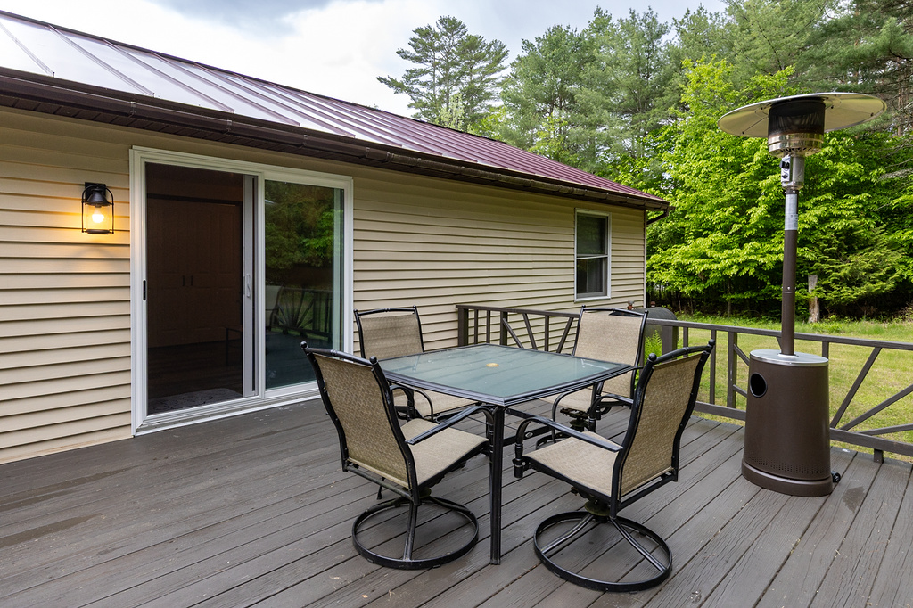 Pine & Paw - Dog-Friendly Home for Work, Rest, and Adirondack Living - Photo 8