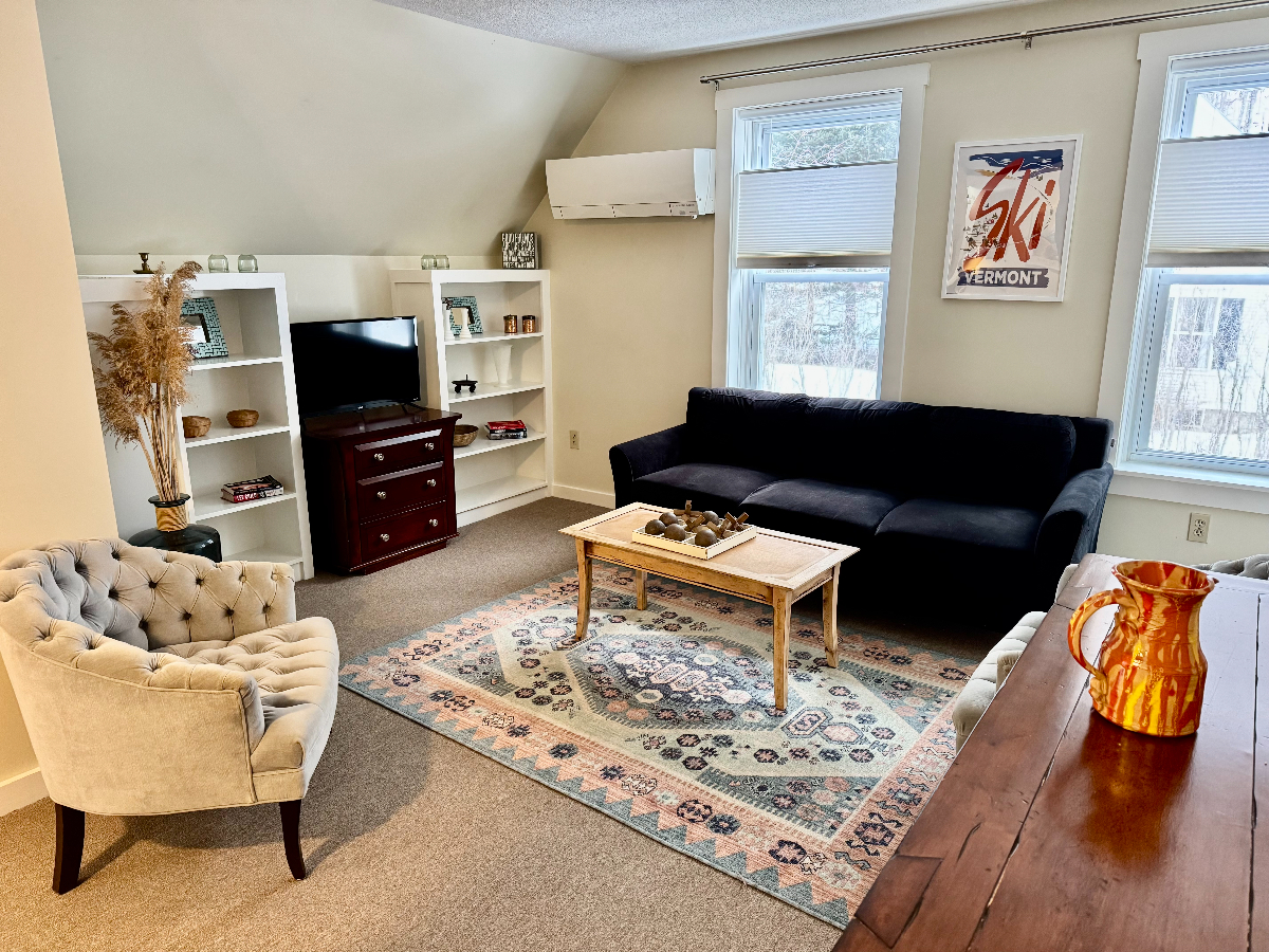 Quechee Village River House Apartment - Photo 3