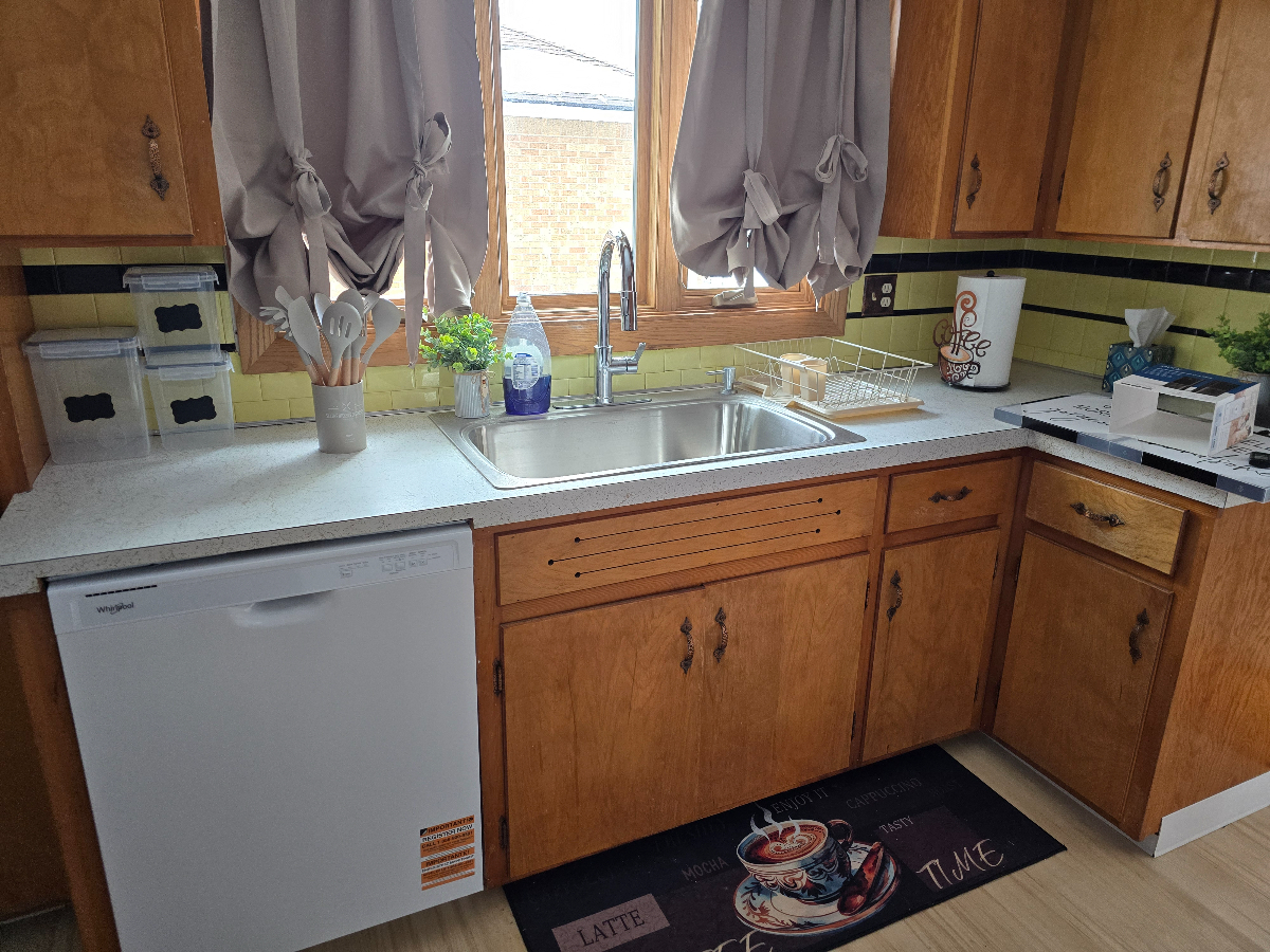 Fully furnished mid-term house with three private rooms - Photo 7