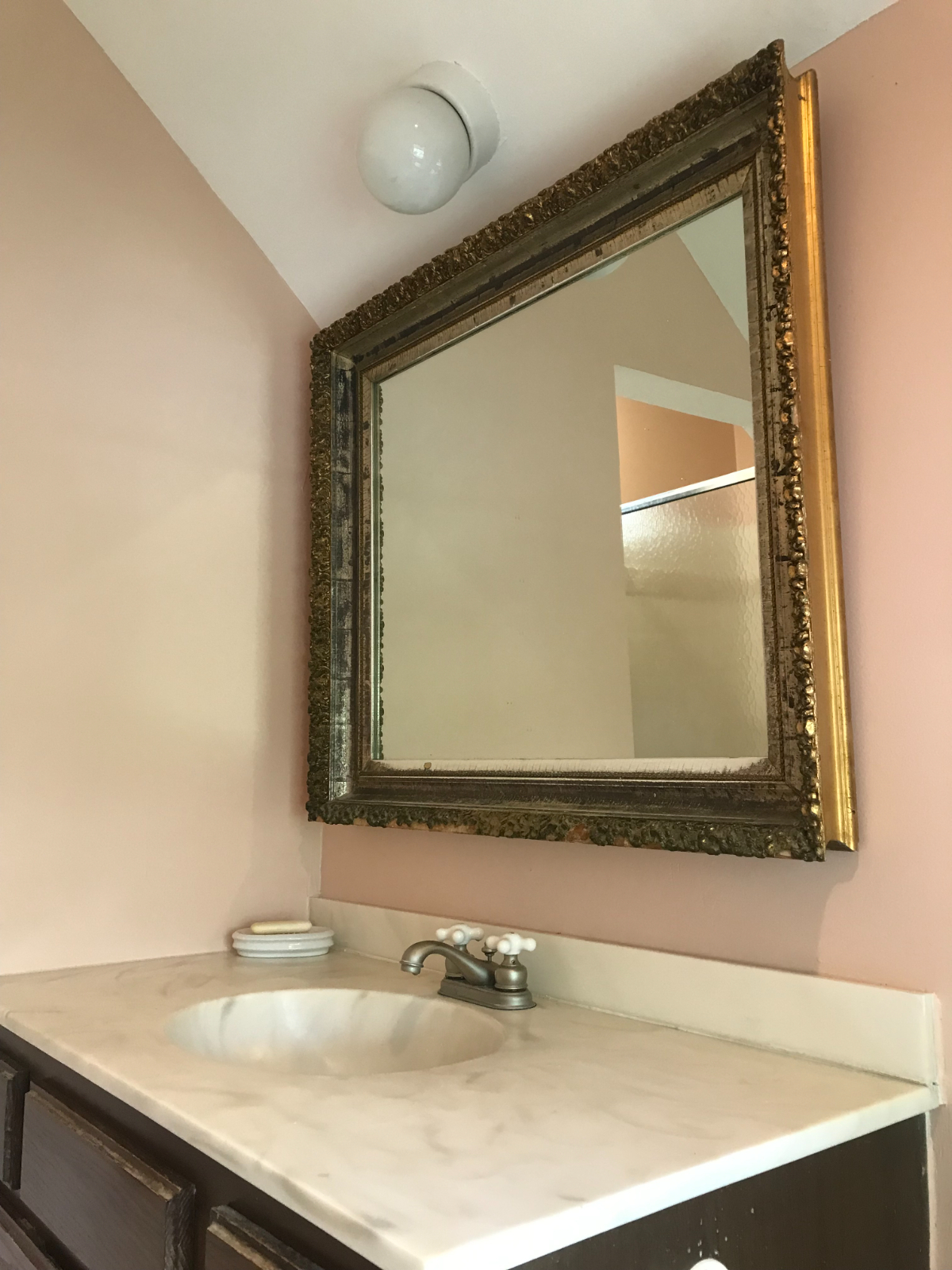 Private third-floor suite in Chevy Chase, DC home - Photo 6