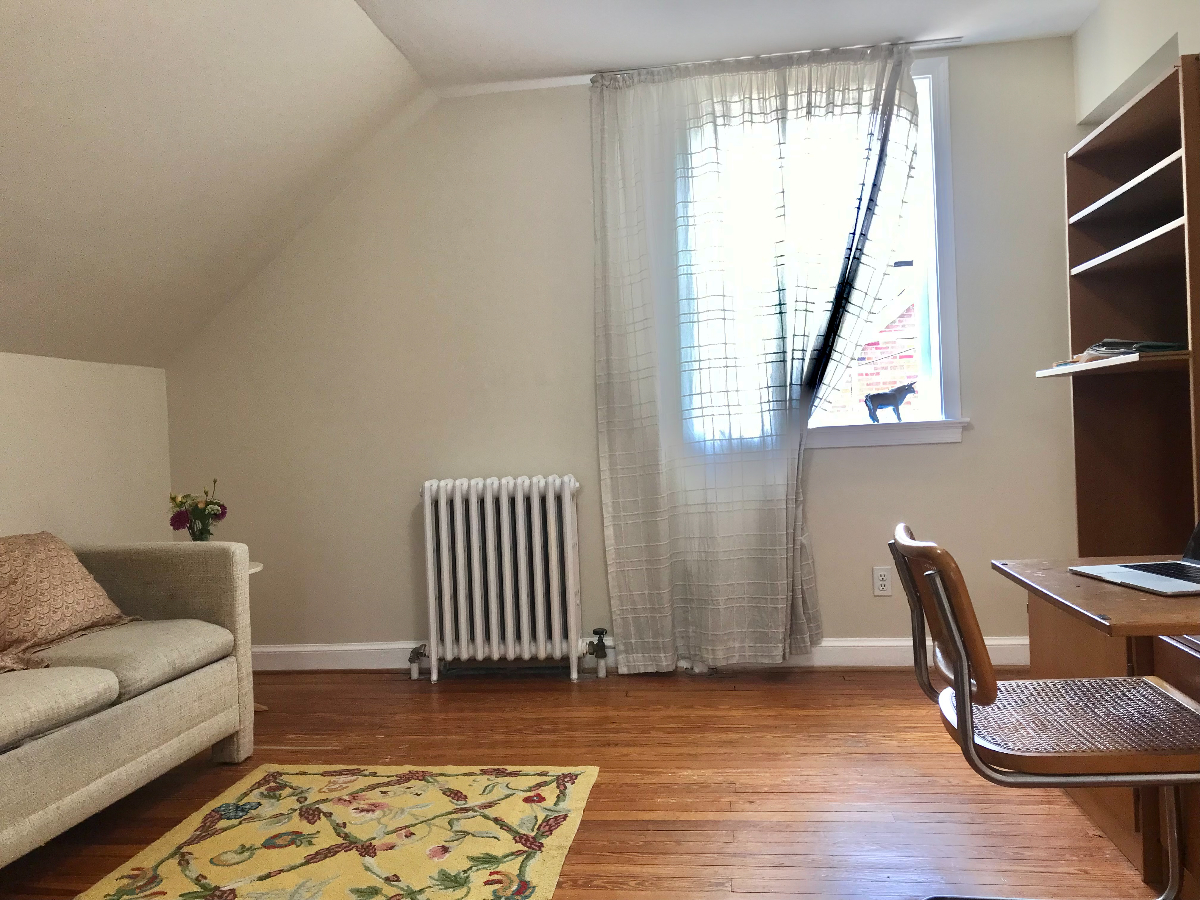 Private third-floor suite in Chevy Chase, DC home - Photo 1